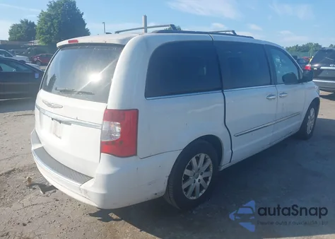 2016 Chrysler Town & Country Touring from USA, damaged, VIN 2C4RC1BG6GR240328